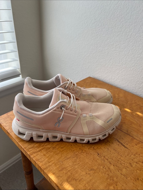 On Running Shoes - On Running Cloud Sneakers in Pale Pink and White